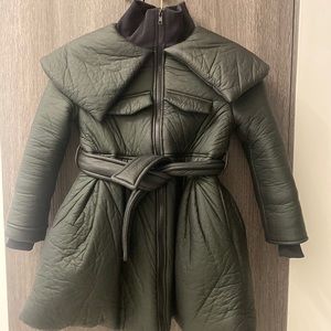 Brand New with Tags size 7 girls jacket dakota.